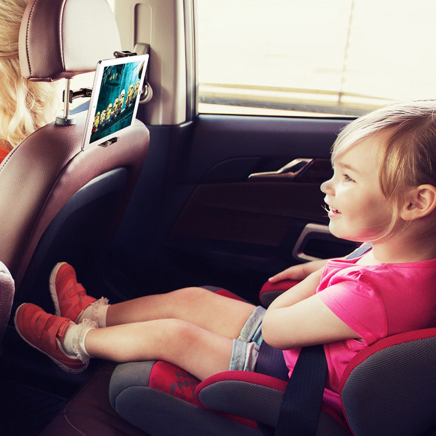 Đế giữ điện thoại / iPad trên xe hơi Baseus Backseat Car Mount LV236